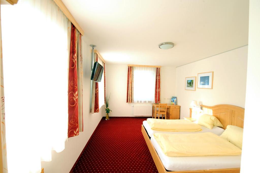 Hotel-Restaurant Kirchenwirt Aigen Aigen im Ennstal Camera foto